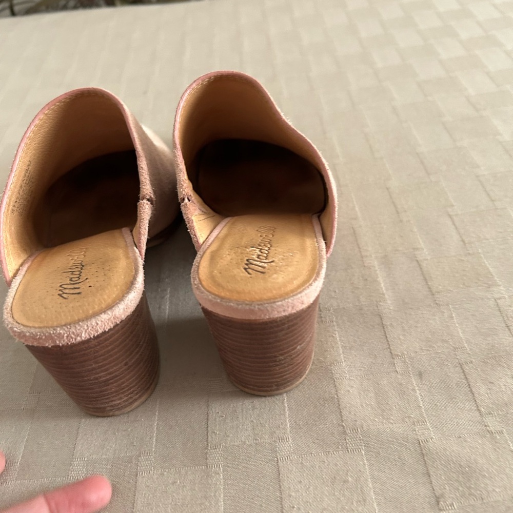 Madewell The Harper Mules in Suede - Picture 5 of 14
